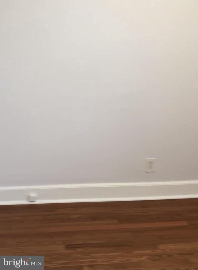 Building Photo - 1523 Christian St