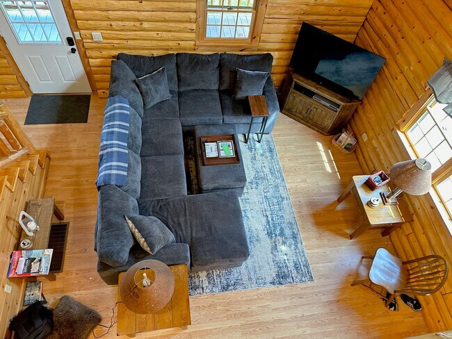 Foto del edificio - 40 Poplar Ln