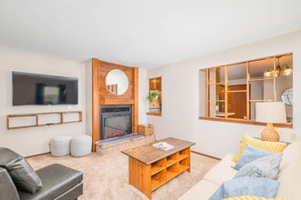 Building Photo - 1207 W Ridgeview Dr