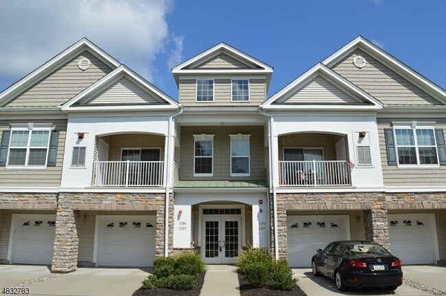 Foto del edificio - 1305 Meadow Brook Ct