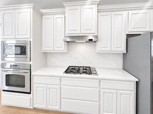 Building Photo - 14312 Senia Bend