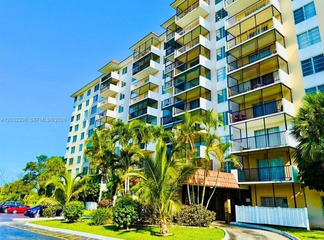 Foto del edificio - 4164 Inverrary Dr