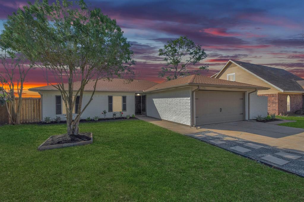 Primary Photo - 1811 Eastfield Dr