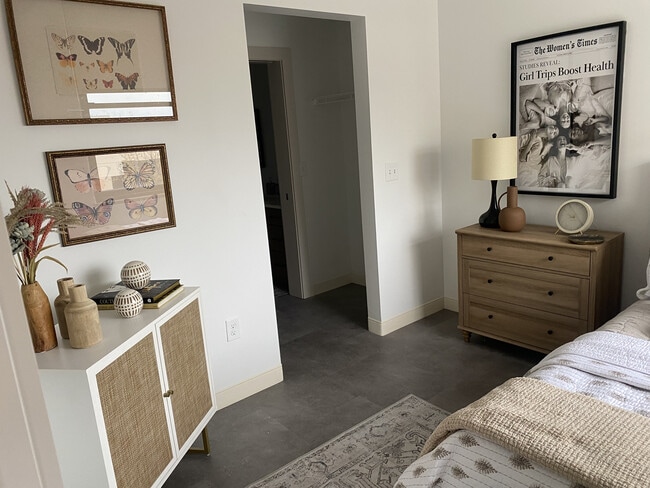 LEASING NOW 1 Bed/1 Bath Unit on 2nd Floor - Life At Agora