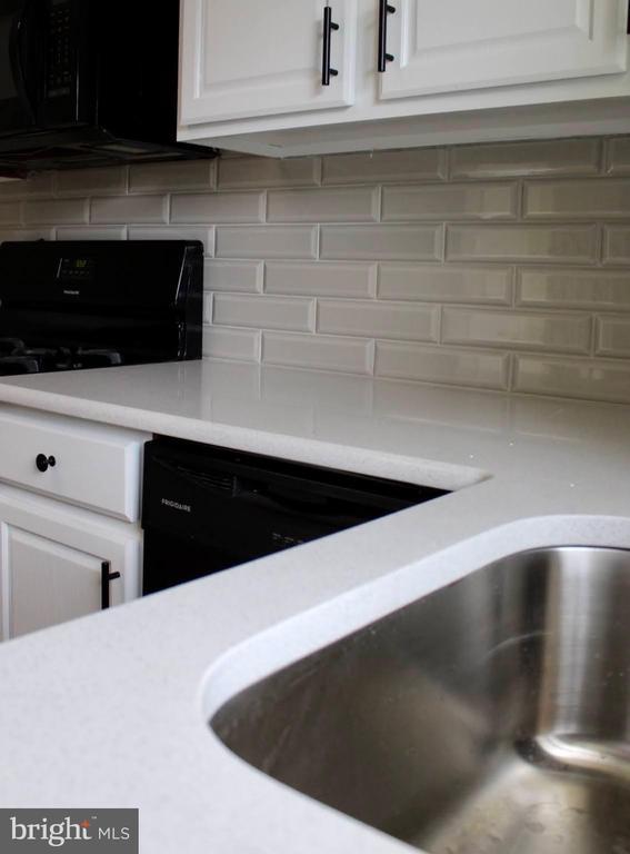 Foto del edificio - 608 Whitman St