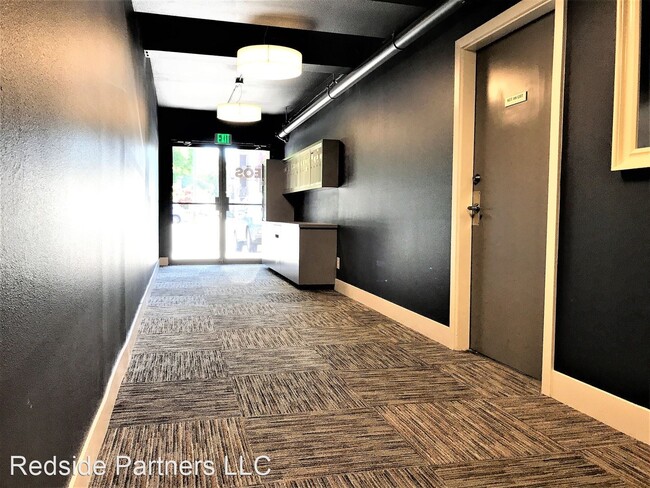 Building Photo - 5631 California Ave SW
