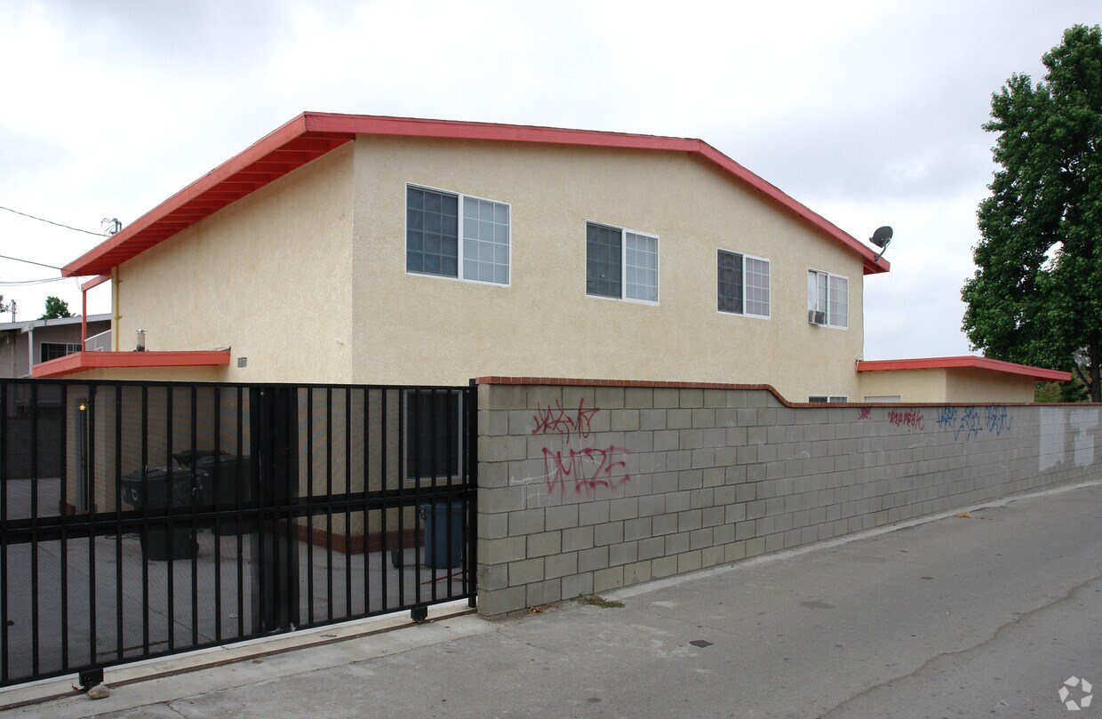 Building Photo - 1360 Virginia Ave