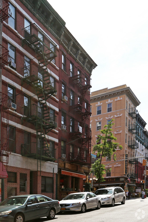 Building Photo - 129 Mulberry St