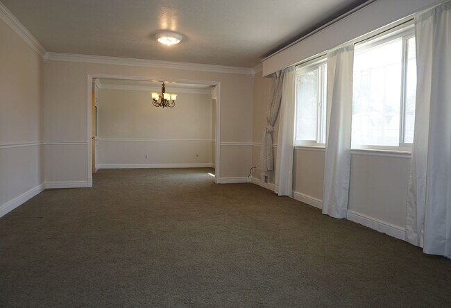 Foto del edificio - Murray 5 Bedroom Rambler Home