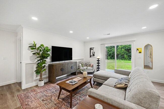Foto del edificio - 2064 Thimble Creek Dr