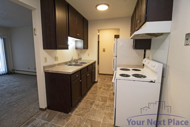 Building Photo - 200 5th Ave N