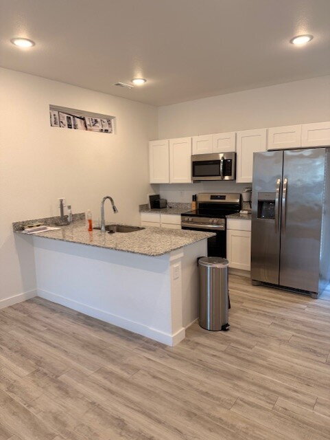 Foto del edificio - $1400.00 MOVE IN CREDITv- Charming 2-Bed with Granite Elegance on Tennessee Ave, Centerton!