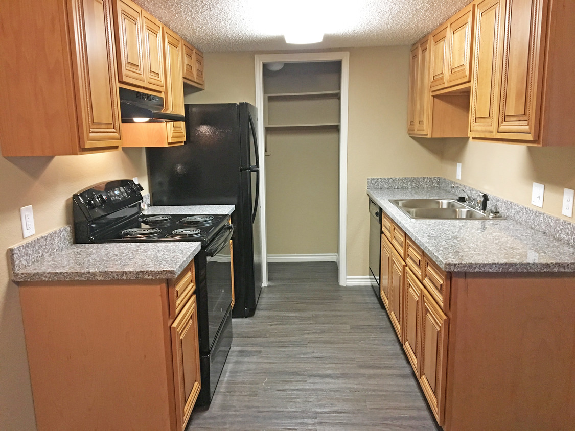 Foto principal - Cedar Ridge Apartments