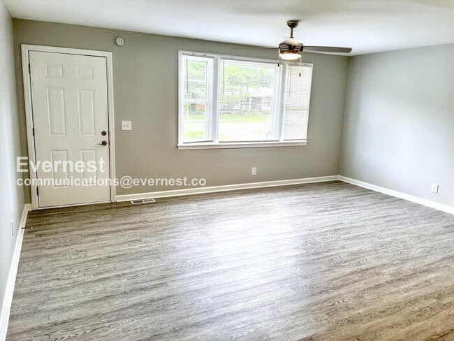 Building Photo - 5019 Suter Dr