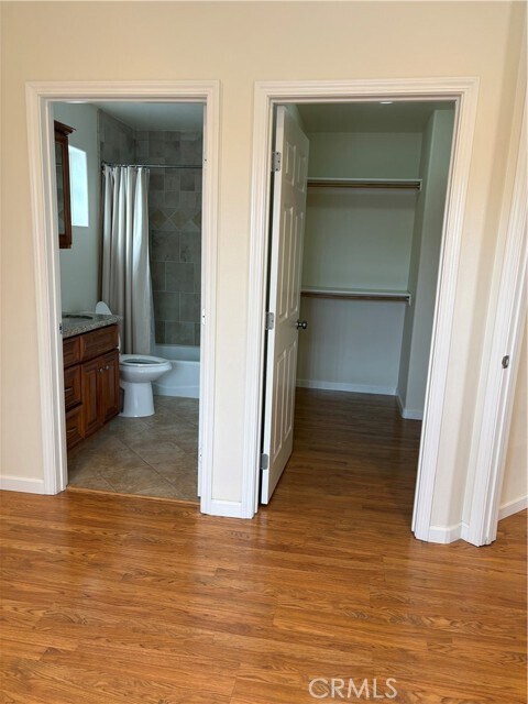 Foto del edificio - 1343 W 164th St