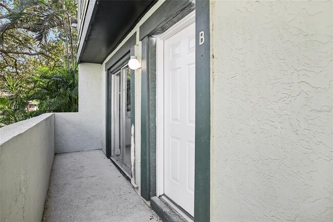 Building Photo - 2906 Lichen Ln