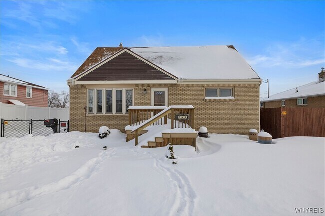 Foto del edificio - 212 Santin Dr