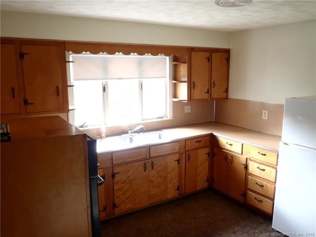 Building Photo - 33 Ohear Ave