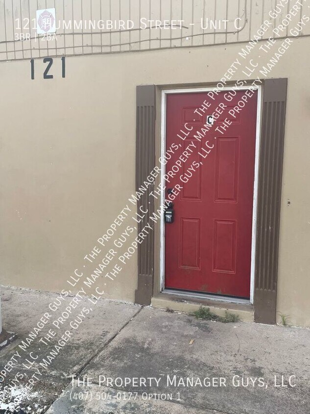 121 Hummingbird St Unit C, Deltona, FL 32725 Room for Rent in Deltona