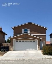 Building Photo - 1122 Elm St