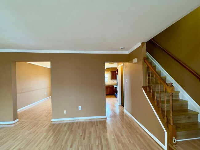 Building Photo - Spacious Serenity in Abingdon: Modern Sing...