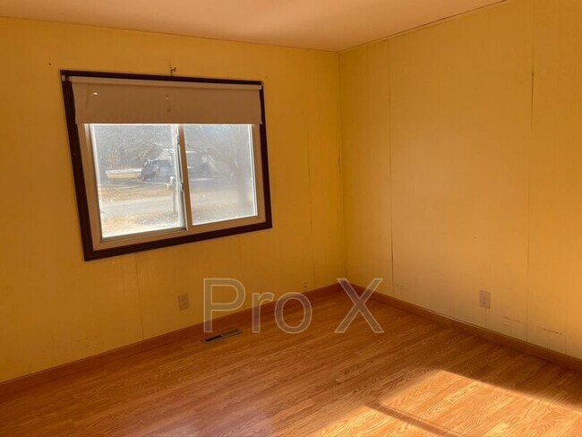 Foto del edificio - 903 Turner Rd