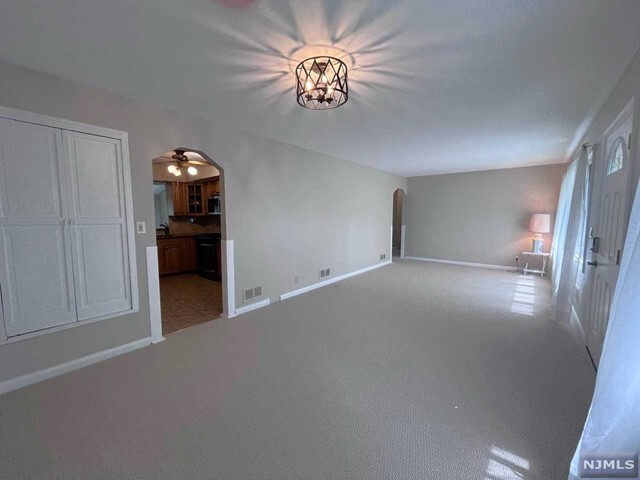 Building Photo - 736 Galda Rd