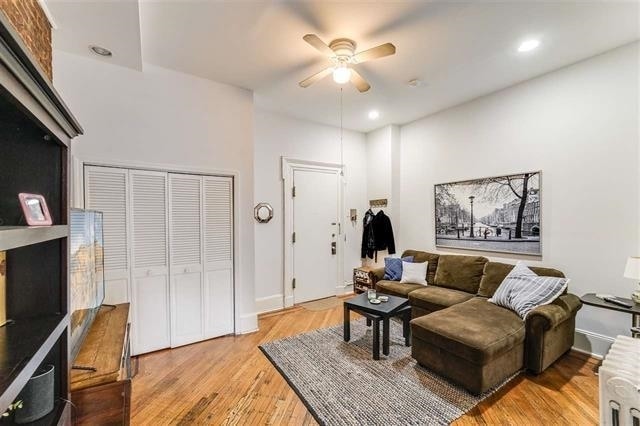 Building Photo - 219 Garden St