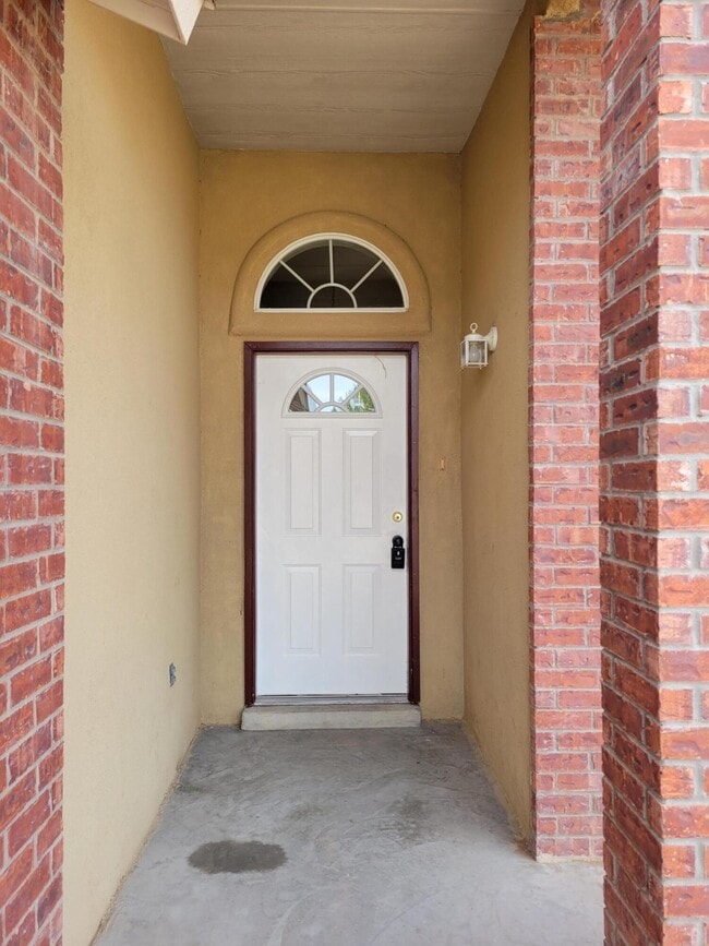 Building Photo - 3605 Tierra Zafiro Dr