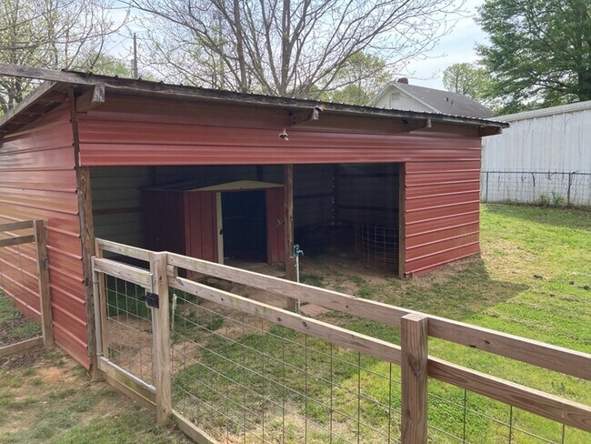 Building Photo - All About Location With This Home