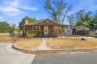 Building Photo - 641 N McLean Blvd