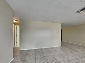 Building Photo - 1315 Alaska Ave