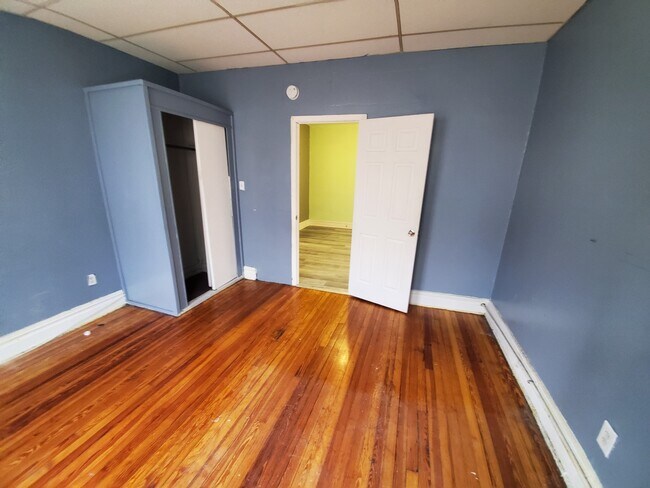Building Photo - 589 Ocean Ave