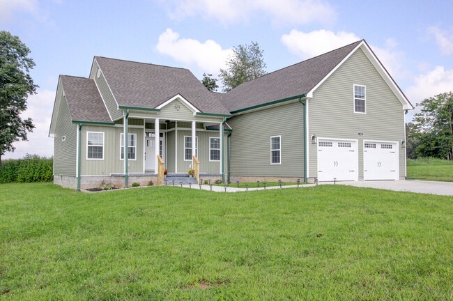 Building Photo - 133 Riverbend Dr