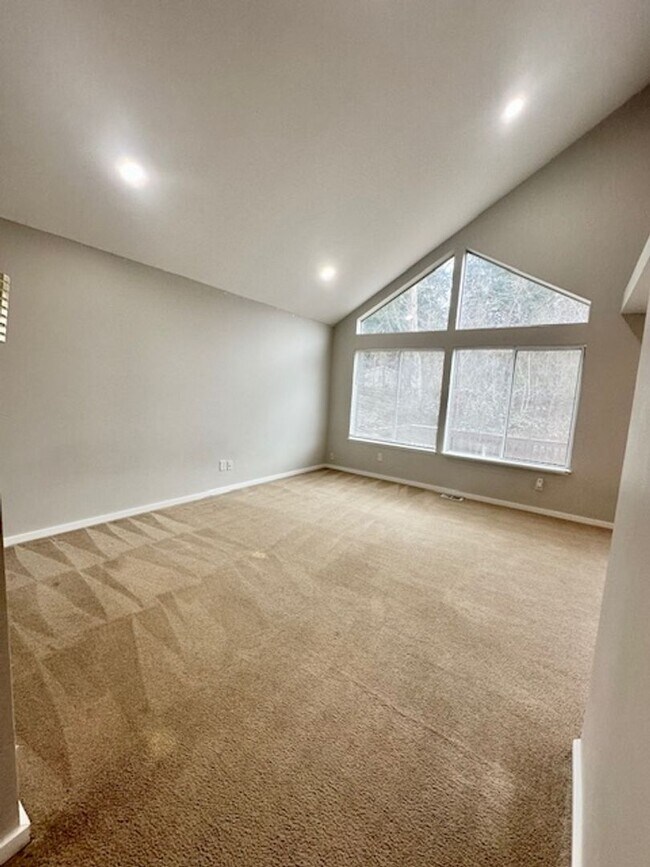 Foto del edificio - Lovely 3 Bedroom Home with garage in Quiet...