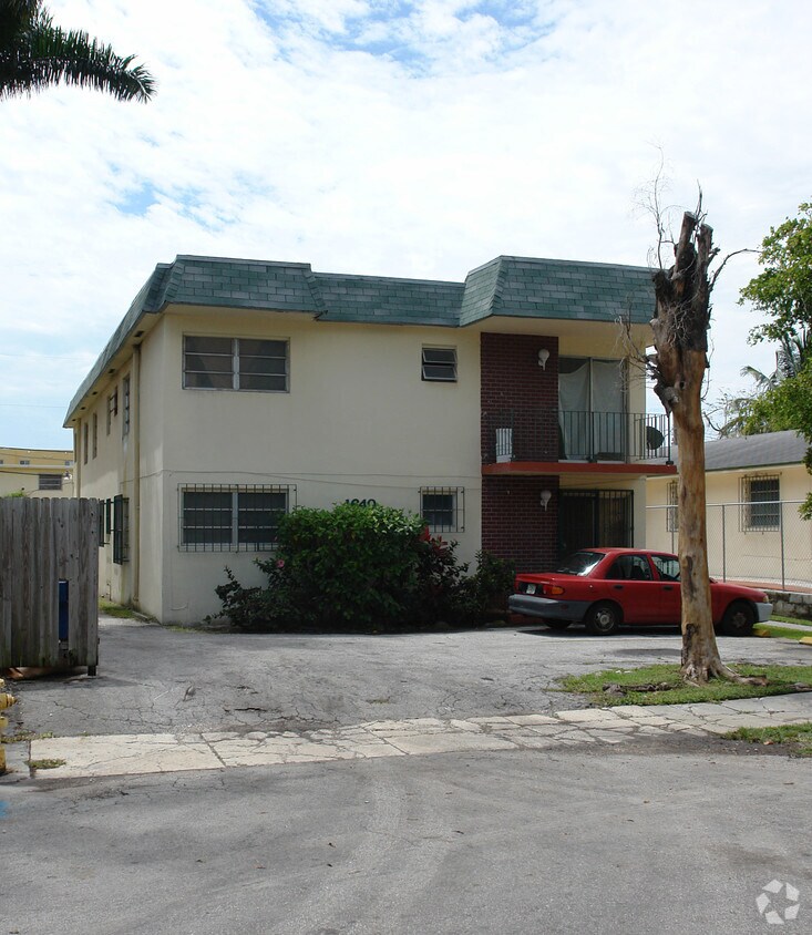 Foto del edificio - 1640 NW 19th Ter