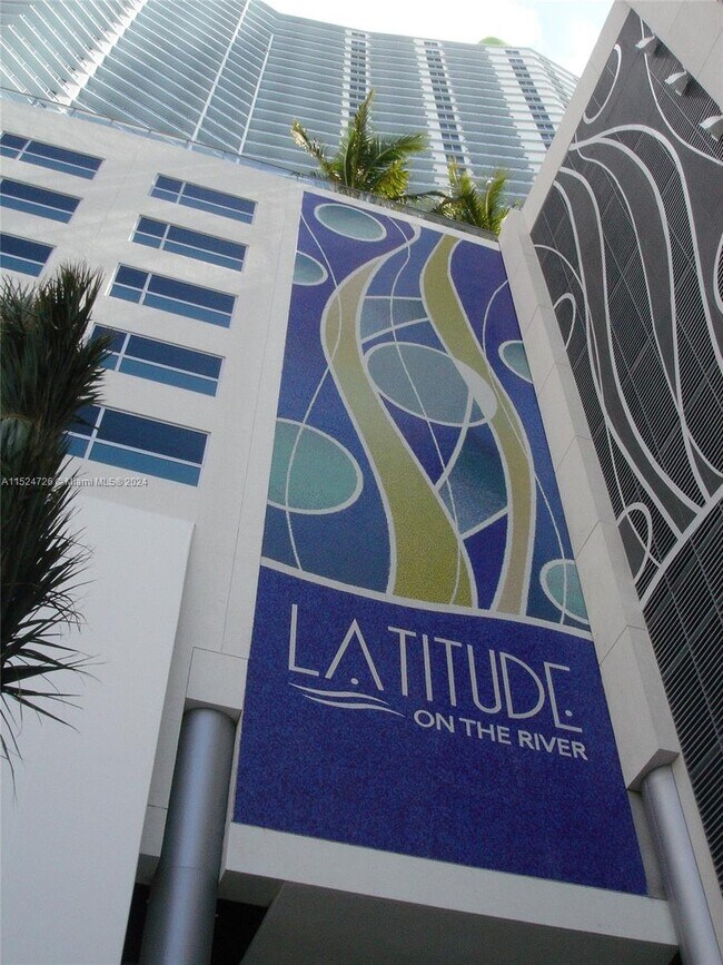 Foto del edificio - 185 SW 7th St