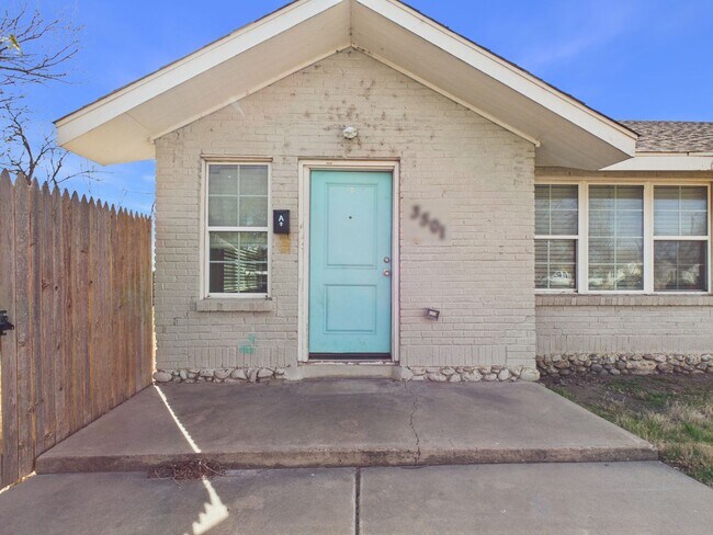 Foto del edificio - 3501 S Van Buren St