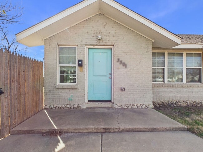 Building Photo - 3501 S Van Buren St