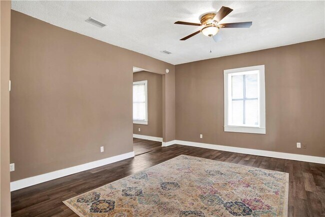 Foto del edificio - 112 Espejo St