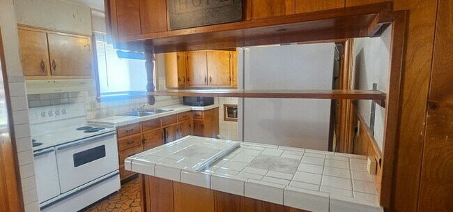 Foto del edificio - 3456 Bowman Ave