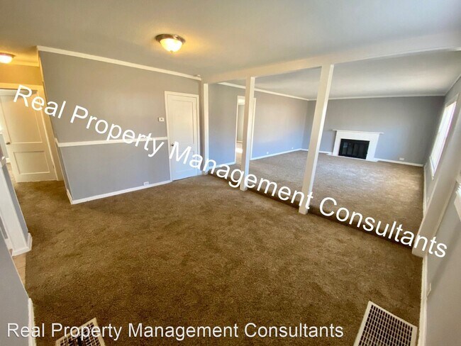Foto del edificio - 3 br, 1 bath House - 11605 E 35th St S
