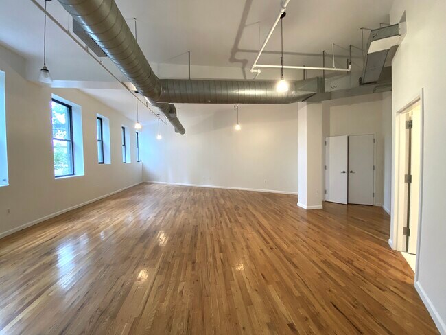 Building Photo - 12 N Broadway
