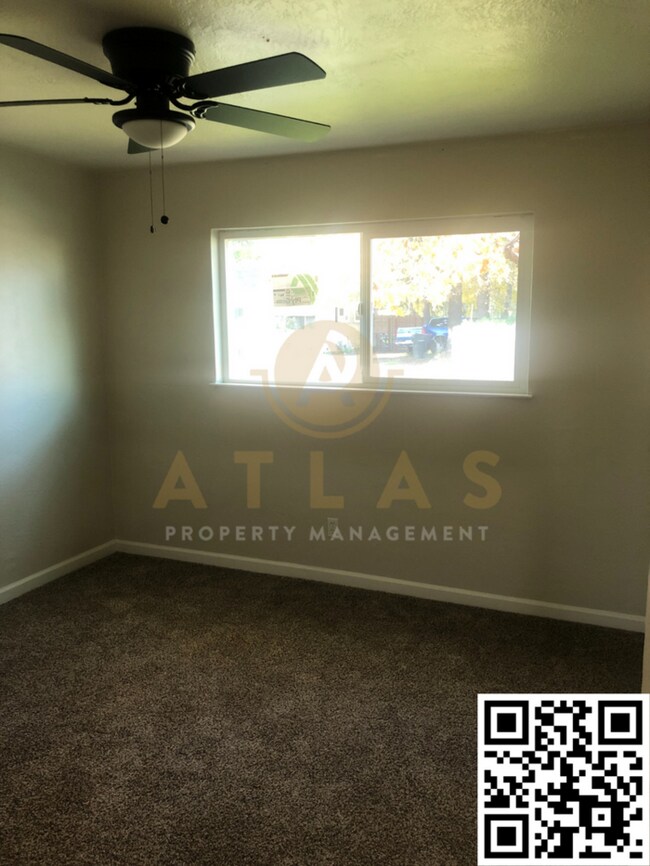 Building Photo - Beautiful 2 Bed 1 Bath Available now!