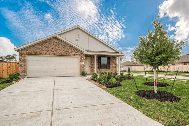 Building Photo - 21660 Balzola Ln