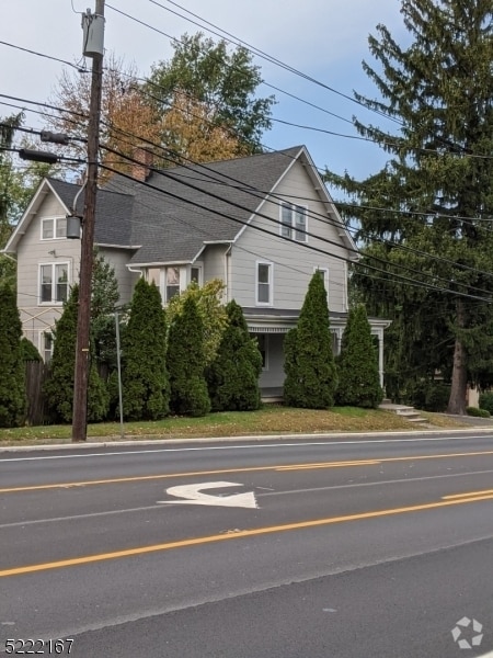 Building Photo - 294 Pompton Ave