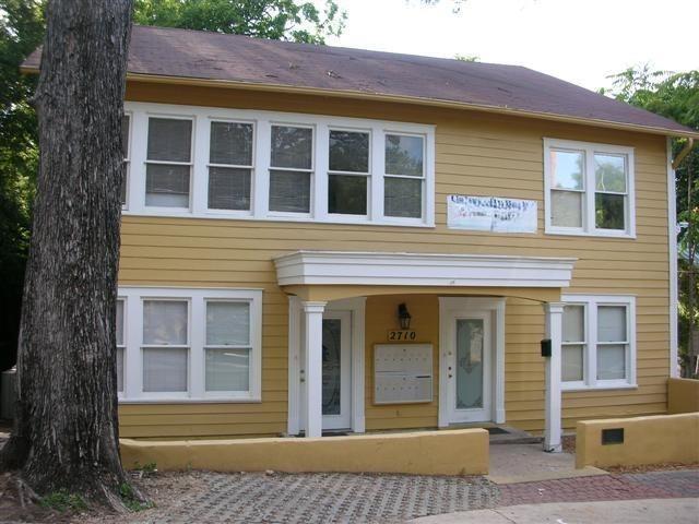 Foto principal - 2710 Whitis Ave