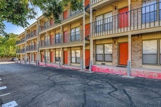 Building Photo - 3000 Guadalupe St