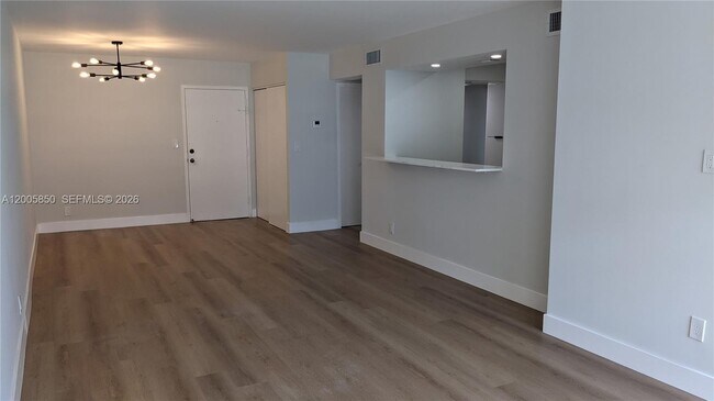 Foto del edificio - 501 Three Islands Boulevard