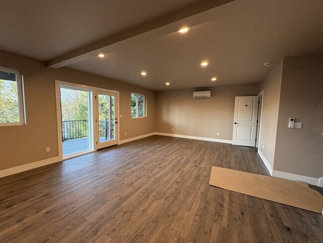 Foto del edificio - 1690 SE Crescent Dr